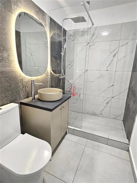 Colentina, McDonalds, apartament renovat, bloc stradal